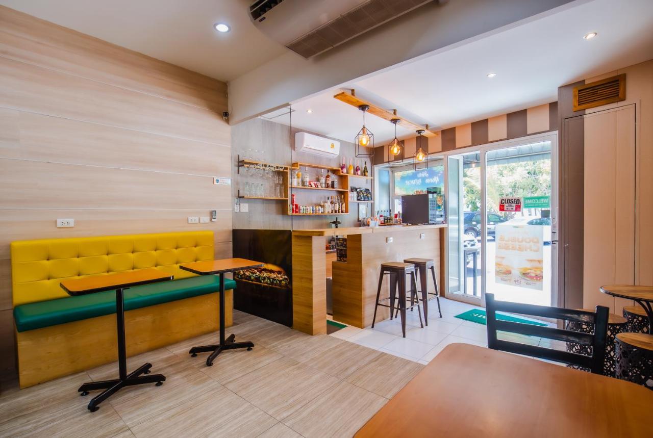 Time Out Hotel Patong Exterior photo